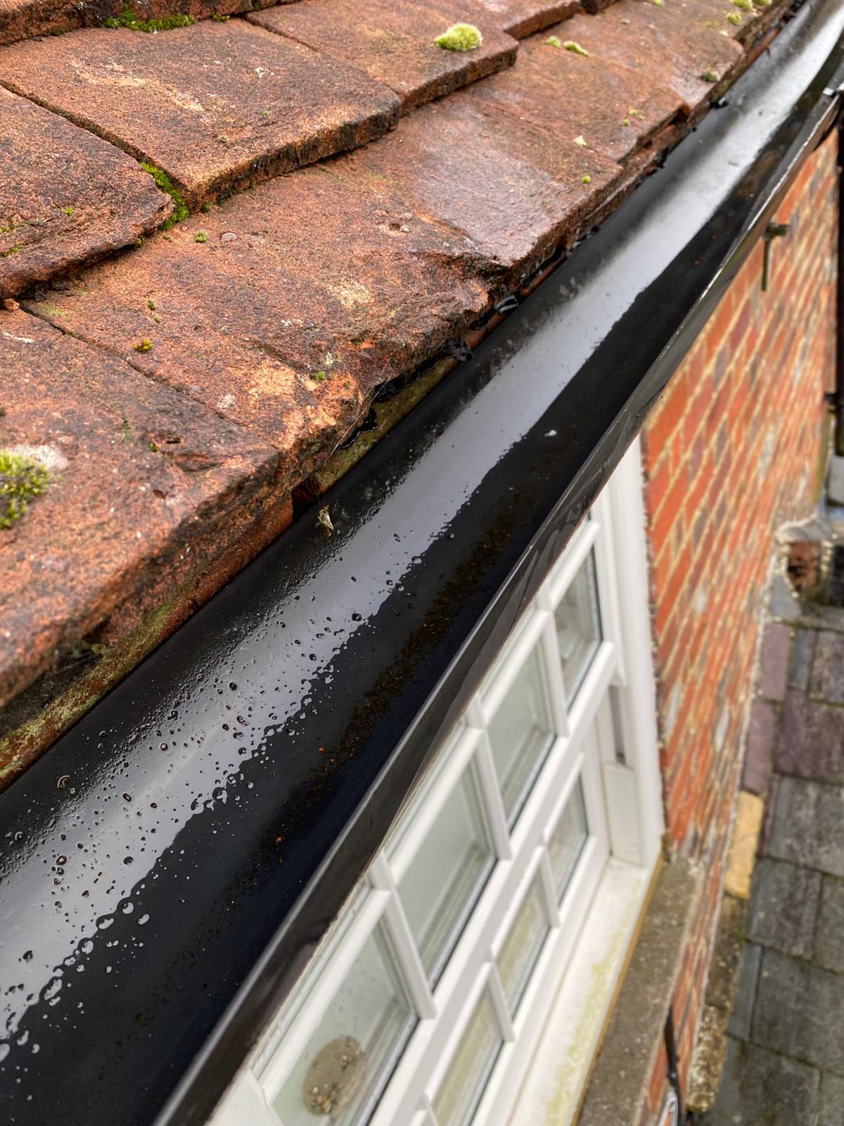gutter cleared  - Steventon Gutter Clearance is the solution!